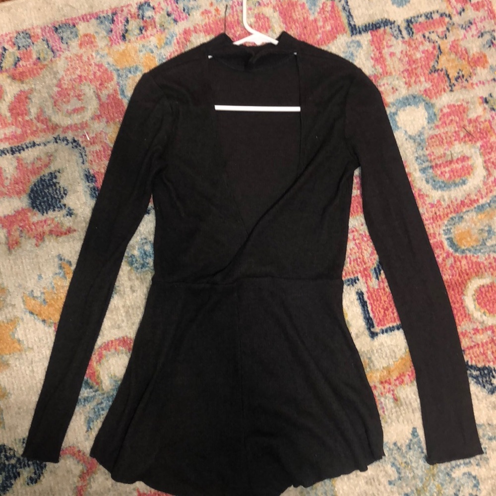 SUPER CUTE BLACK SOFT ROMPER!